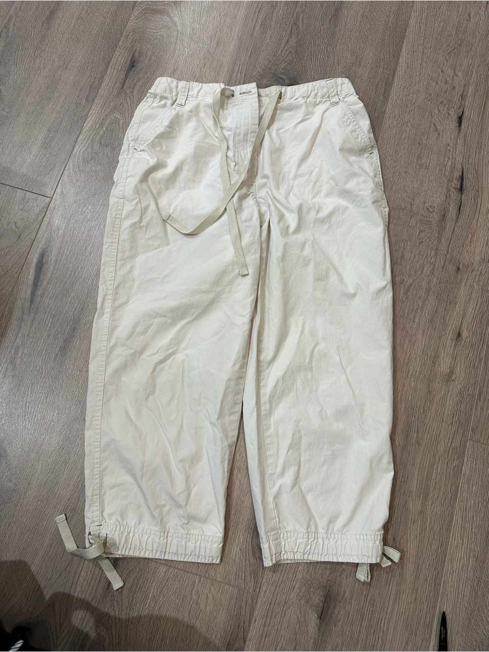 Karen Scott Sport Petite Cream Drawstring Cargo Capri Pants